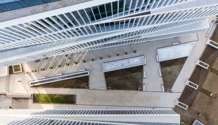 Solid operating and financial results combined with expansion into higher rated countries and new sectors